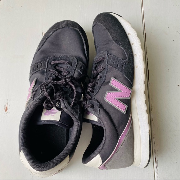 New Balance 311 Sneakers - Size 8.5 - Memory Foam - Picture 4 of 10